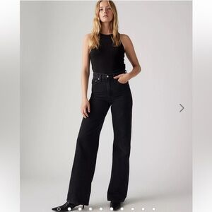 Levi’s Ribcage Wide Leg Women's Jeans Sz 32